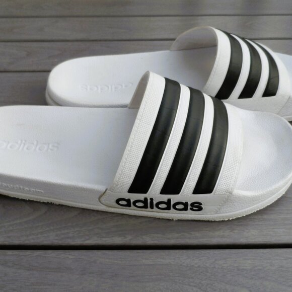 Adidas- Adilette Boost Slide Size M10 - Picture 1 of 7